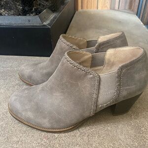 Life Stride NEW 6 Wide Stylish Life Stride Taupe Ankle Booties memory foam $79